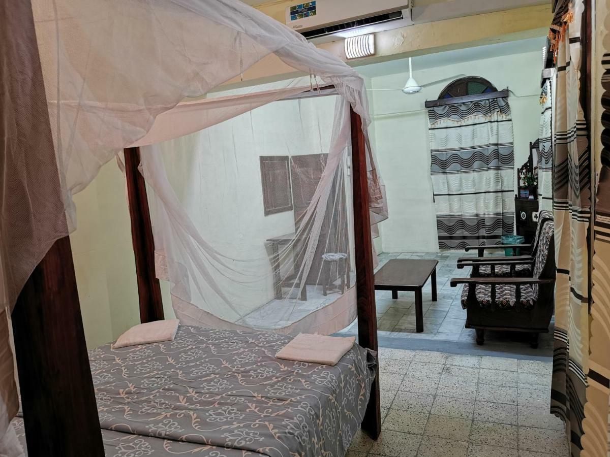 Crown Hotel Zanzibar Εξωτερικό φωτογραφία