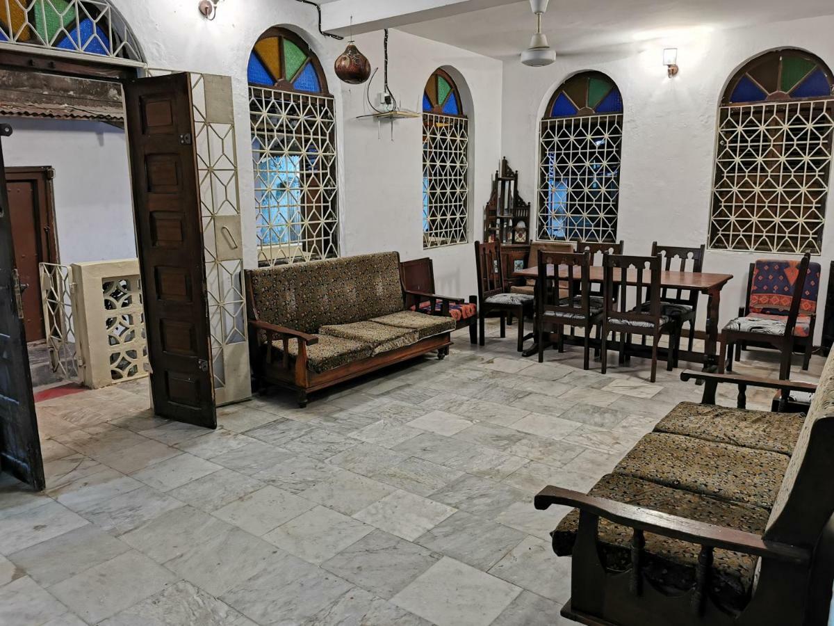 Crown Hotel Zanzibar Εξωτερικό φωτογραφία