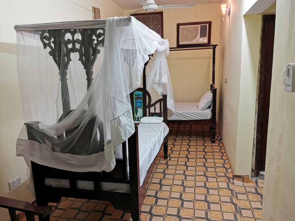 Crown Hotel Zanzibar Εξωτερικό φωτογραφία