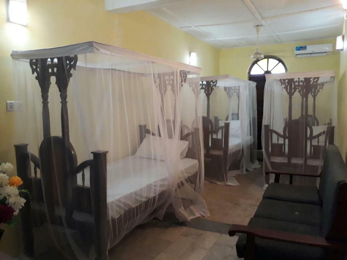 Crown Hotel Zanzibar Εξωτερικό φωτογραφία